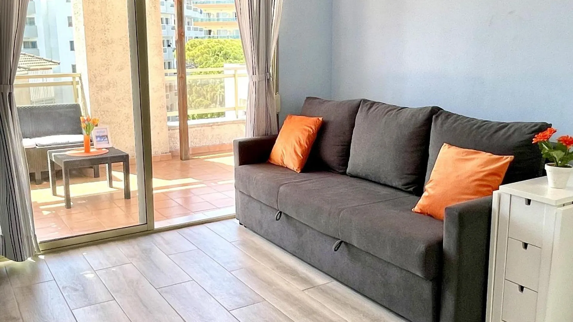 Apartment Apartbeach Atico Amatista Y Vista Playa Salou Spain